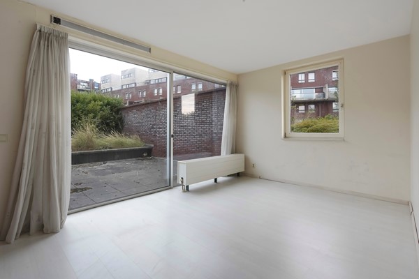 Medium property photo - Marga Klompéstraat 9, 2552 HL Den Haag